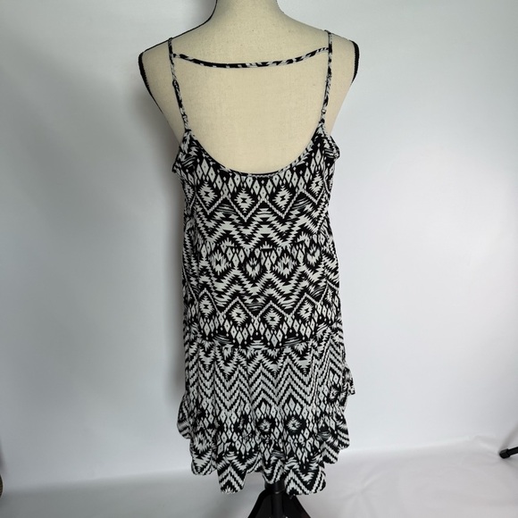 Maurices Black and White Babydoll Aztec womens Dress size medium - Picture 3 of 10